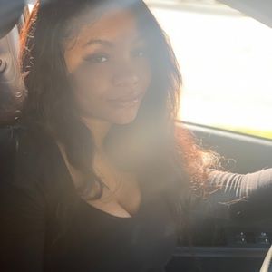 Meet your Posher, Georgea